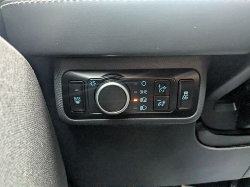 Used 2025 Ford Mustang Mach-E Select w/ Comfort Package Lite RWD image 20