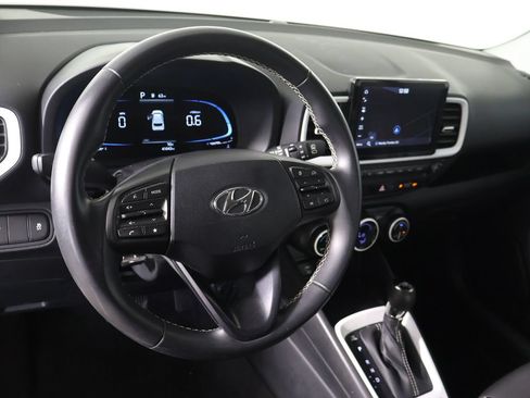 Certified 2023 Hyundai Venue Limited FWD image 23