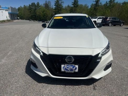 Used 2021 Nissan Altima 2.5 SR AWD/4WD image 2