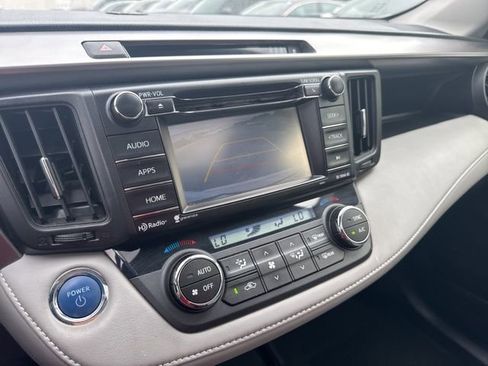 Used 2017 Toyota RAV4 XLE AWD/4WD image 29