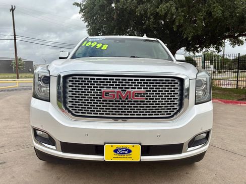 Used 2016 GMC Yukon XL Denali w/ Open Road Package AWD/4WD image 8