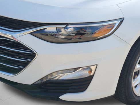 Used 2023 Chevrolet Malibu LT image 33