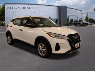 New 2025 Nissan Kicks Play S 360° Tour