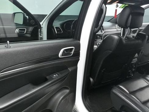 Used 2021 Jeep Grand Cherokee Limited AWD/4WD image 21