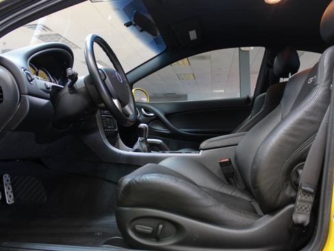 Used 2005 Pontiac GTO image 35