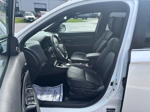 Used 2020 Mitsubishi Outlander GT image 9