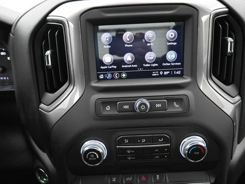 Used 2025 GMC Sierra 2500 Pro w/ Convenience Package image 16