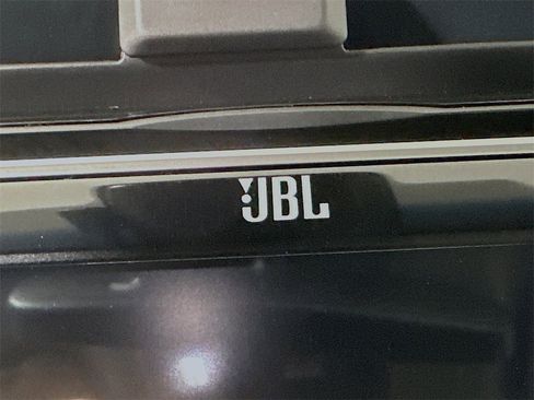 Used 2018 Toyota Camry XLE image 21