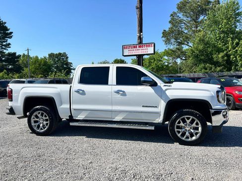 Used 2018 GMC Sierra 1500 SLT w/ SLT Premium Package image 3