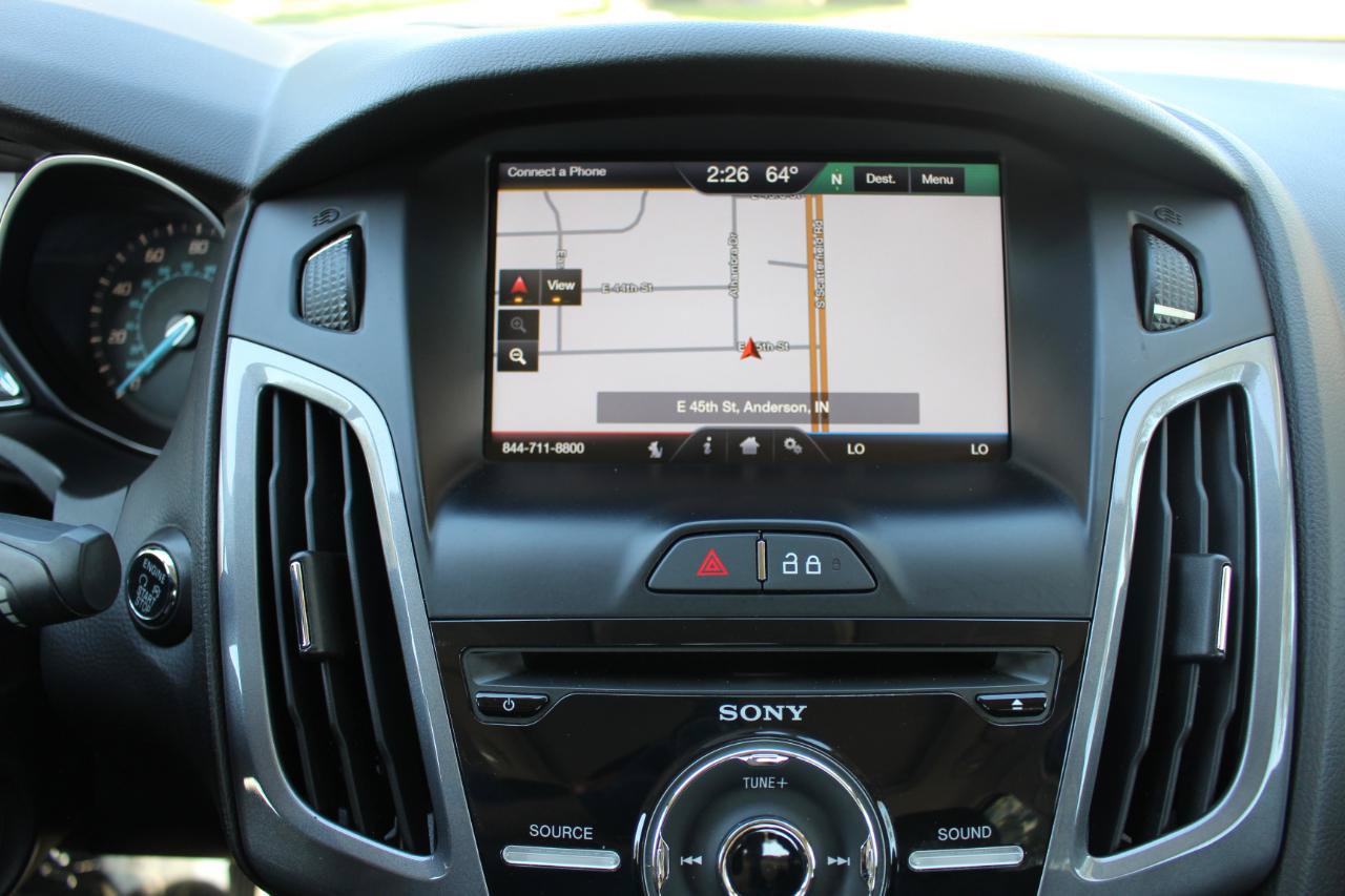 Used 2014 Ford Focus Titanium FWD image 26
