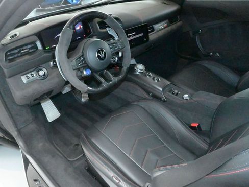 Used 2023 Maserati MC20 Coupe image 31