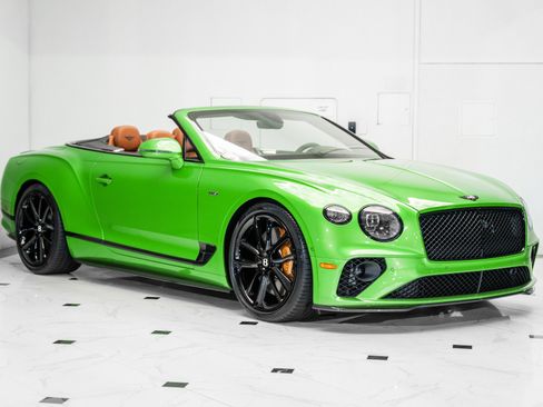 New 2024 Bentley Continental GT V8 AWD/4WD image 7