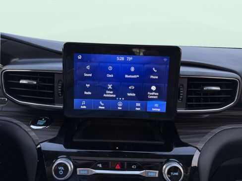 Used 2021 Ford Explorer Limited w/ Equipment Group 301A image 73