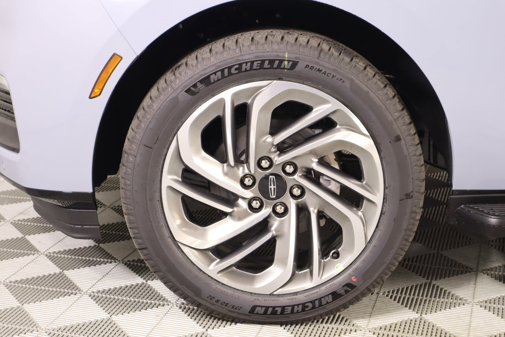 New 2026 Lincoln Navigator Premiere AWD/4WD image 19