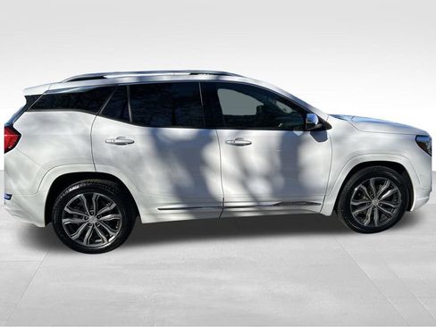 Used 2018 GMC Terrain Denali w/ Advanced Safety Package image 7