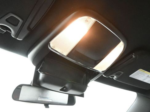 Used 2023 Dodge Charger SXT image 21