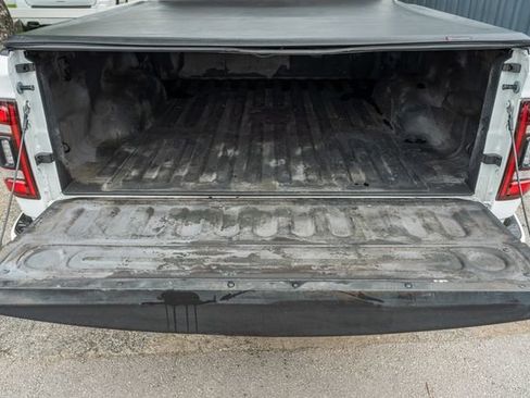 Used 2022 RAM 2500 Laramie w/ Night Edition AWD/4WD image 10