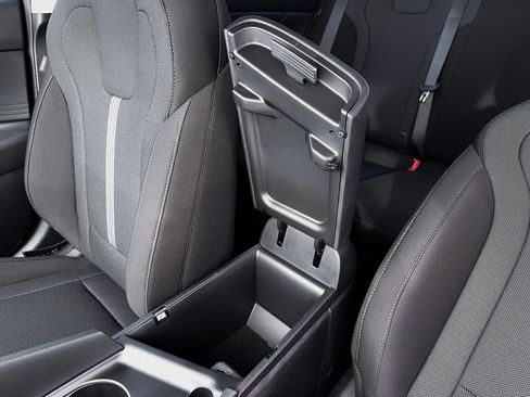 New 2026 Hyundai Elantra SE FWD image 18