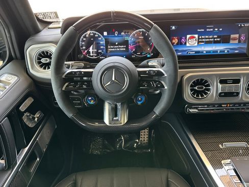 Used 2025 Mercedes-Benz G 63 AMG 4MATIC image 14