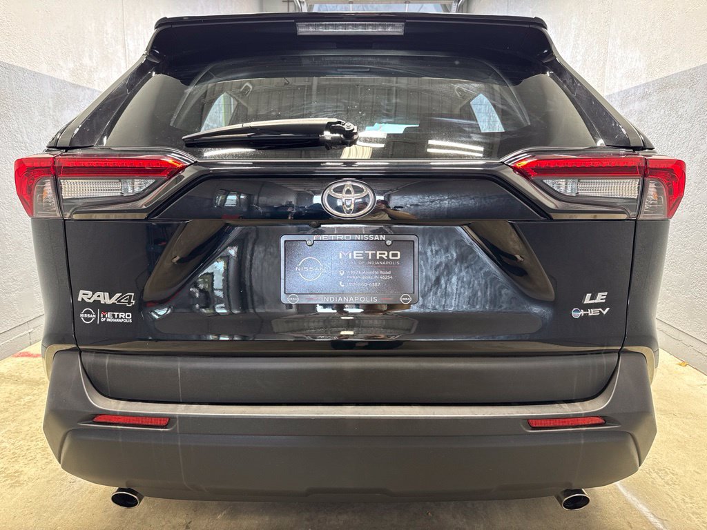 Used 2025 Toyota RAV4 LE AWD/4WD image 24