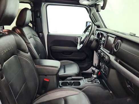 Used 2023 Jeep Wrangler Unlimited Sahara w/ Cold Weather Group AWD/4WD image 24