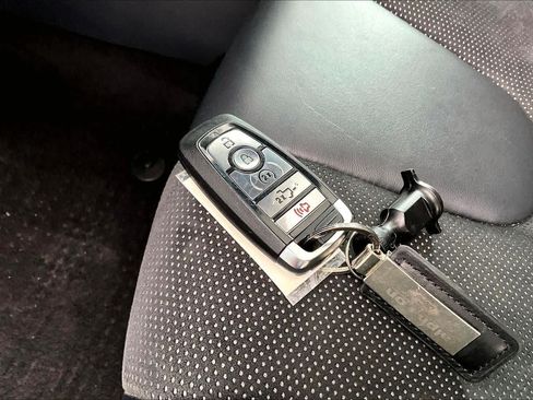 Used 2024 Ford F150 Raptor AWD/4WD image 15