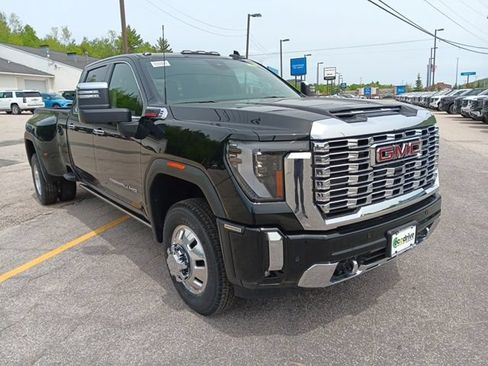 New 2026 GMC Sierra 3500 Denali w/ Denali Reserve Package AWD/4WD image 31