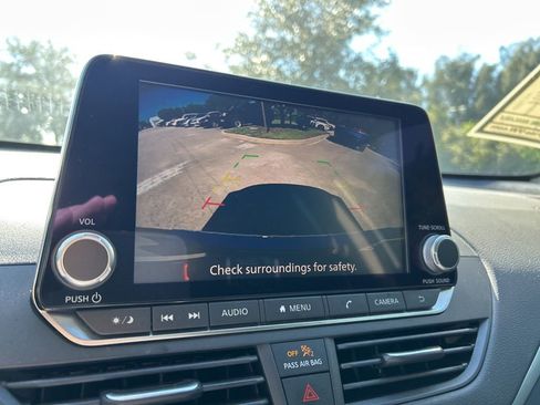 Used 2022 Nissan Altima 2.5 SV image 28