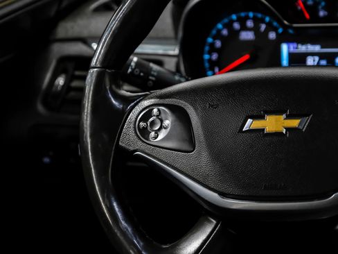 Used 2019 Chevrolet Impala Premier FWD image 18