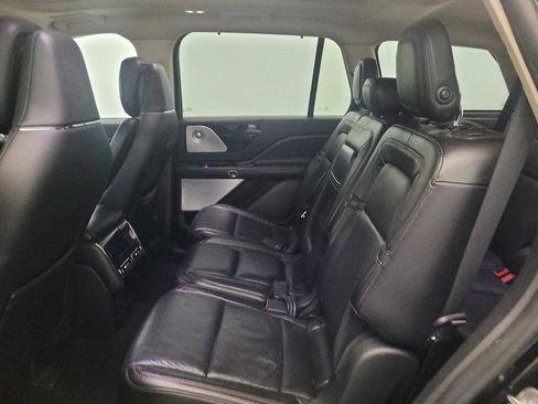Used 2020 Lincoln Aviator Reserve w/ Equipment Group 202A AWD/4WD image 18