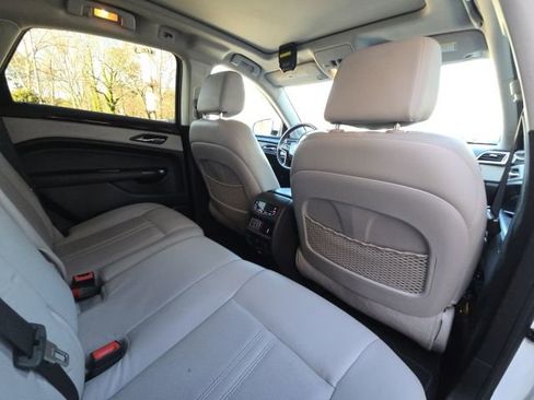 Used 2015 Cadillac SRX Premium w/ Driver Assist Package image 16