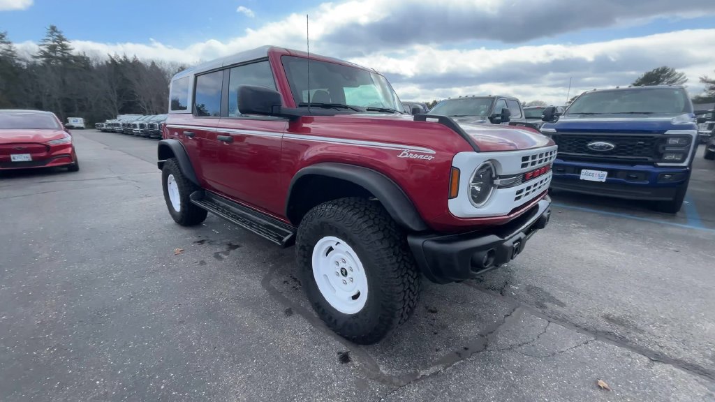 Certified 2025 Ford Bronco Heritage Edition AWD/4WD image 13