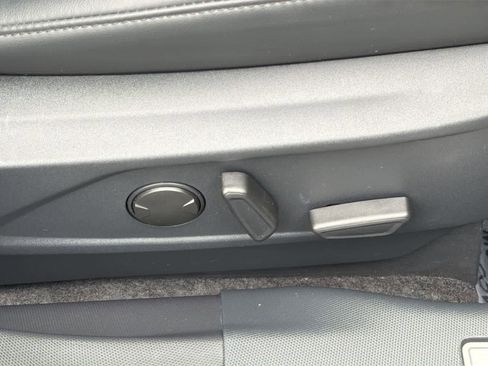 Used 2021 Ford Mustang Mach-E Premium image 31