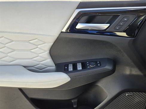 Used 2025 Mitsubishi Outlander SEL image 29