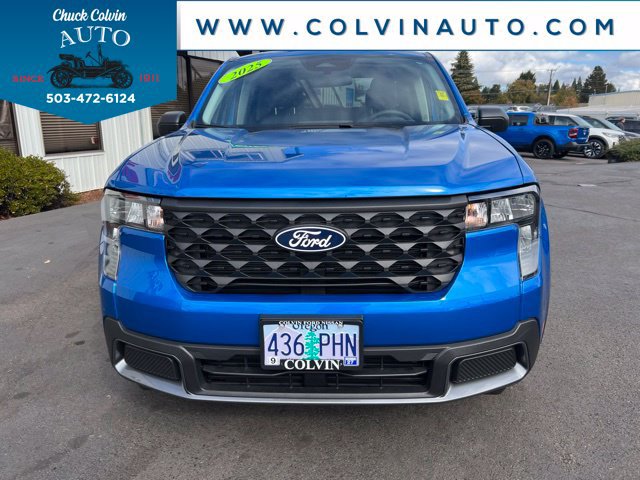 Used 2025 Ford Maverick XLT w/ Equipment Group 301A AWD/4WD image 3