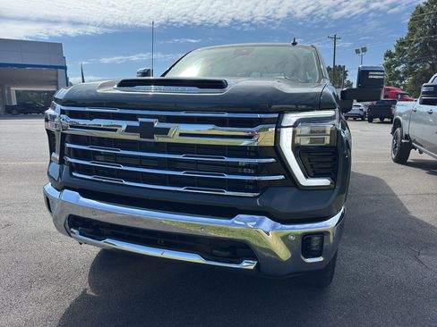 New 2026 Chevrolet Silverado 2500 LTZ w/ LTZ Convenience Package image 2