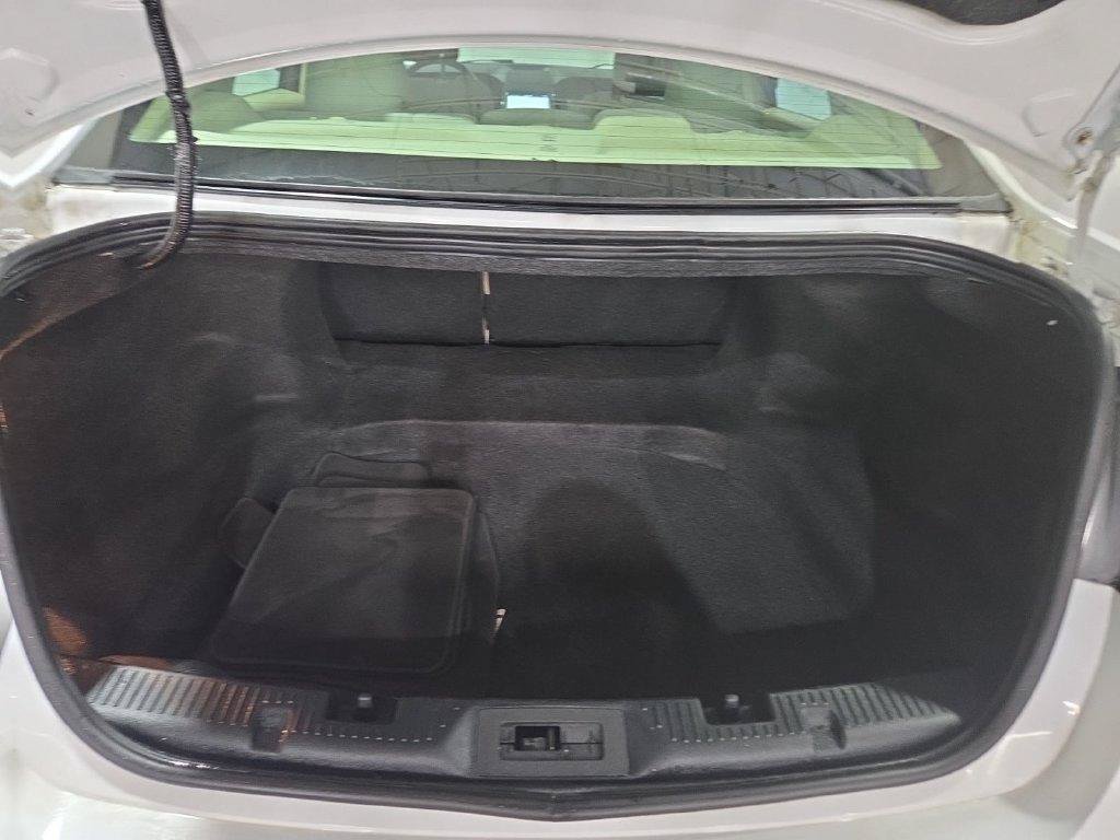 Used 2017 Ford Taurus SEL w/ Equipment Group 201A FWD image 17