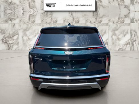 Used 2026 Cadillac Vistiq Luxury w/ LPO, Premium Carpet Package AWD/4WD image 4
