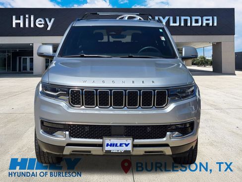 Used 2022 Jeep Wagoneer Series II w/ Premium Group I AWD/4WD image 6
