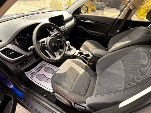 Used 2021 Kia Seltos LX image 10