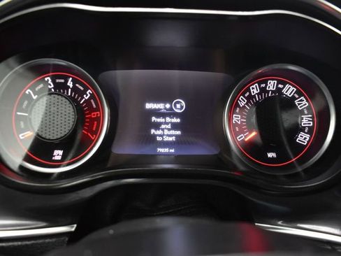 Used 2018 Dodge Challenger R/T RWD image 8