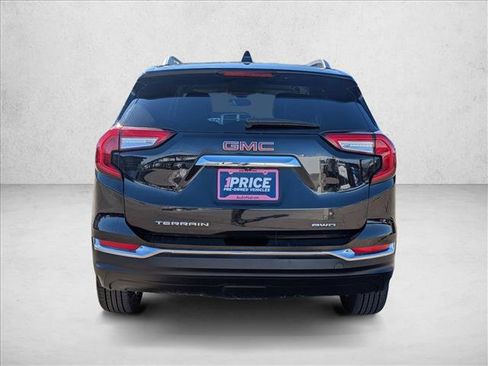 Used 2024 GMC Terrain SLT image 6