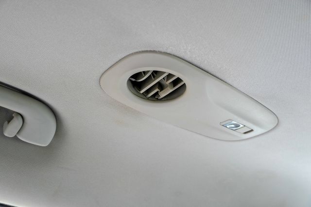 Used 2017 Chrysler Pacifica Touring FWD image 59