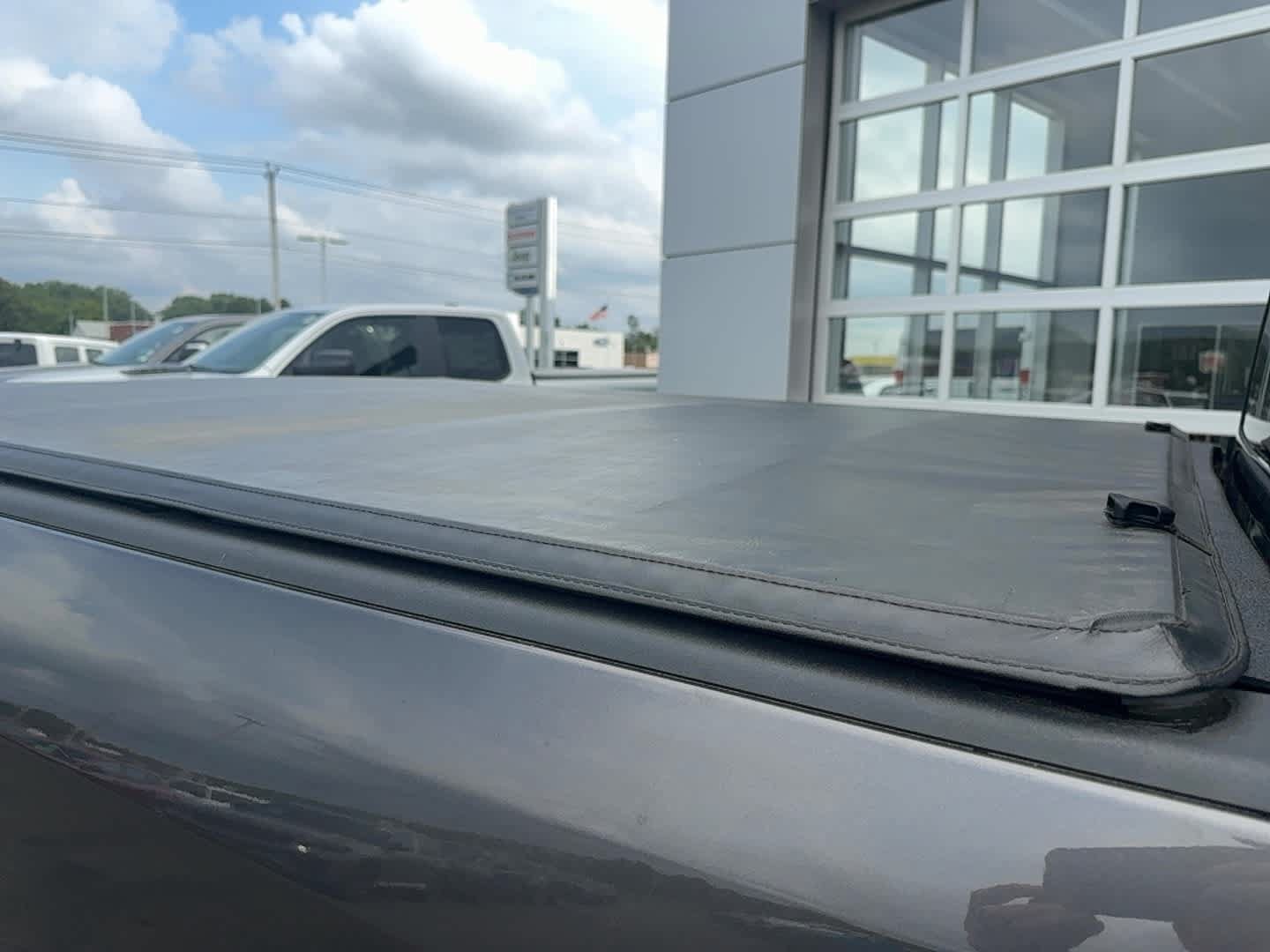 Used 2019 RAM 1500 Express AWD/4WD image 9