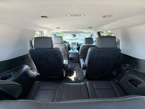 Certified 2018 GMC Yukon SLT AWD/4WD image 11