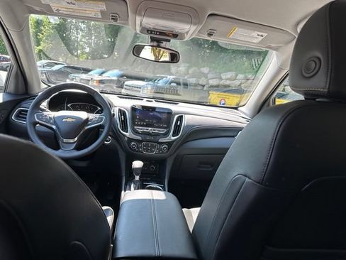 Used 2024 Chevrolet Equinox Premier w/ LPO, Floor Liner Package AWD/4WD image 22