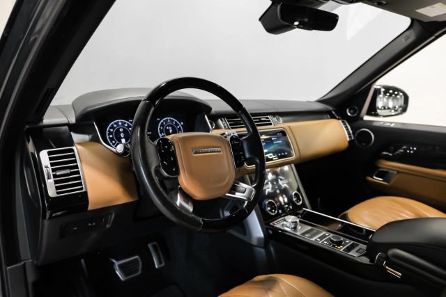 Used 2019 Land Rover Range Rover SV Autobiography Dynamic AWD/4WD image 4