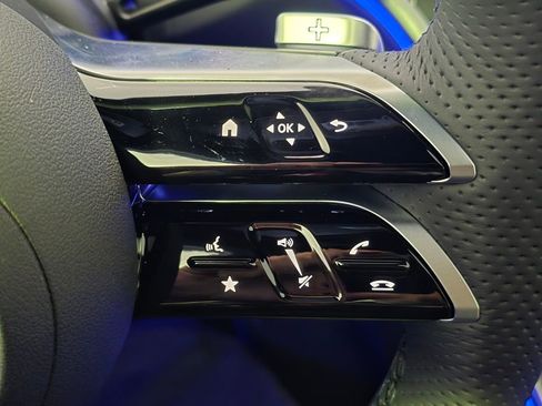 Used 2026 Mercedes-Benz GLC 300 4MATIC image 19