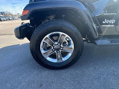 Used 2022 Jeep Wrangler Unlimited Sahara image 10
