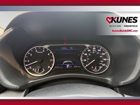 Used 2024 Nissan Sentra SV FWD image 13